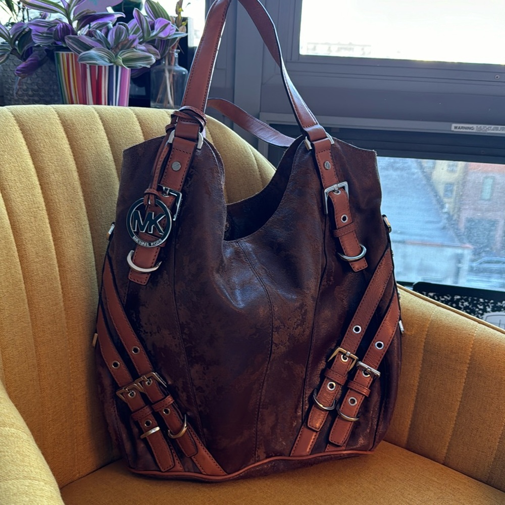 Never been worn. Michael Kors leather bag